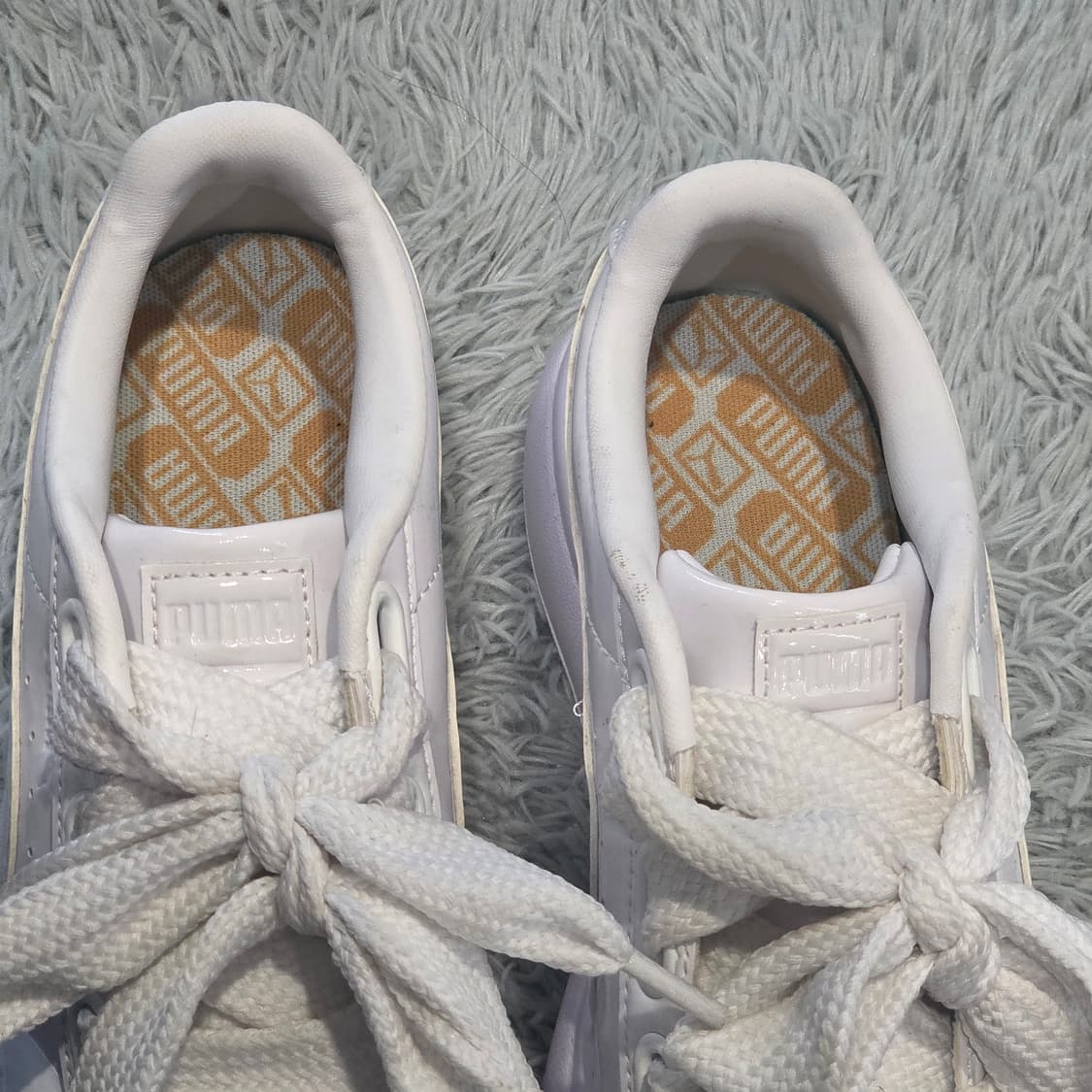 1w-16:푸마 카리나 패턴 레더 화이트 24cm-거의새거 상품이미지6