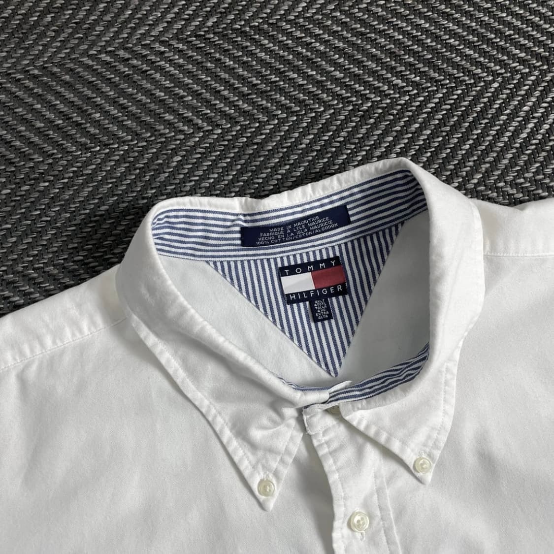 타미힐피거 플래그 로고 옥스포드 박시핏 반팔 셔츠o 4241 상품이미지4