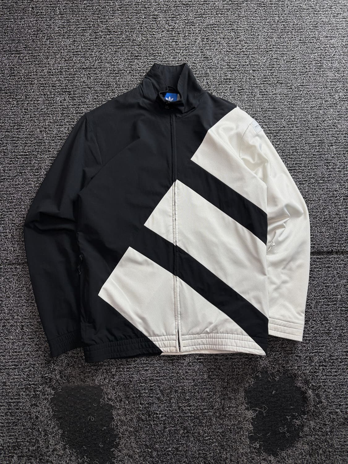 아디다스 EQT 오레오 배색 볼드 트랙탑 3995 상품이미지2