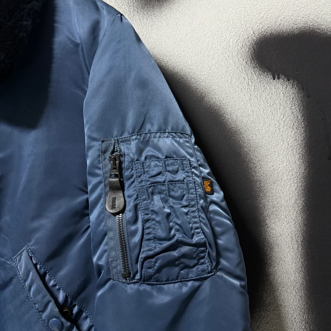 알파인더스트리 00s B-15C 퍼 카라 탈부착 플라이트 봄버 자켓 상품이미지3