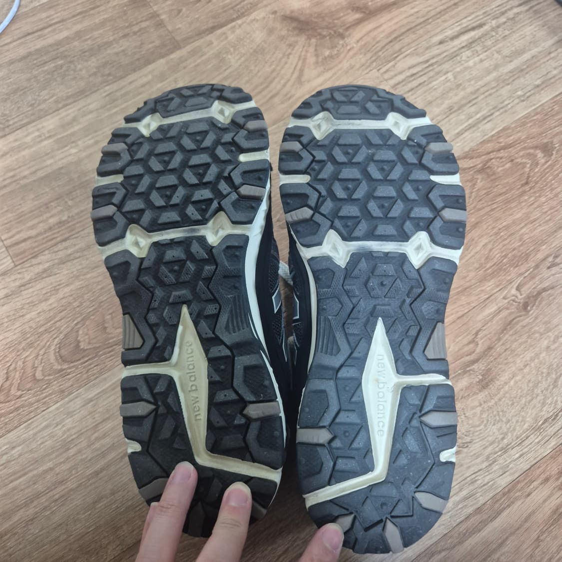 뉴발란스 410v5 260 상품이미지4