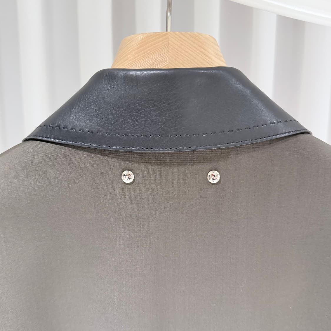 48 / 벨루티 브라운 스크리토 레더 카라 자켓 상품이미지7