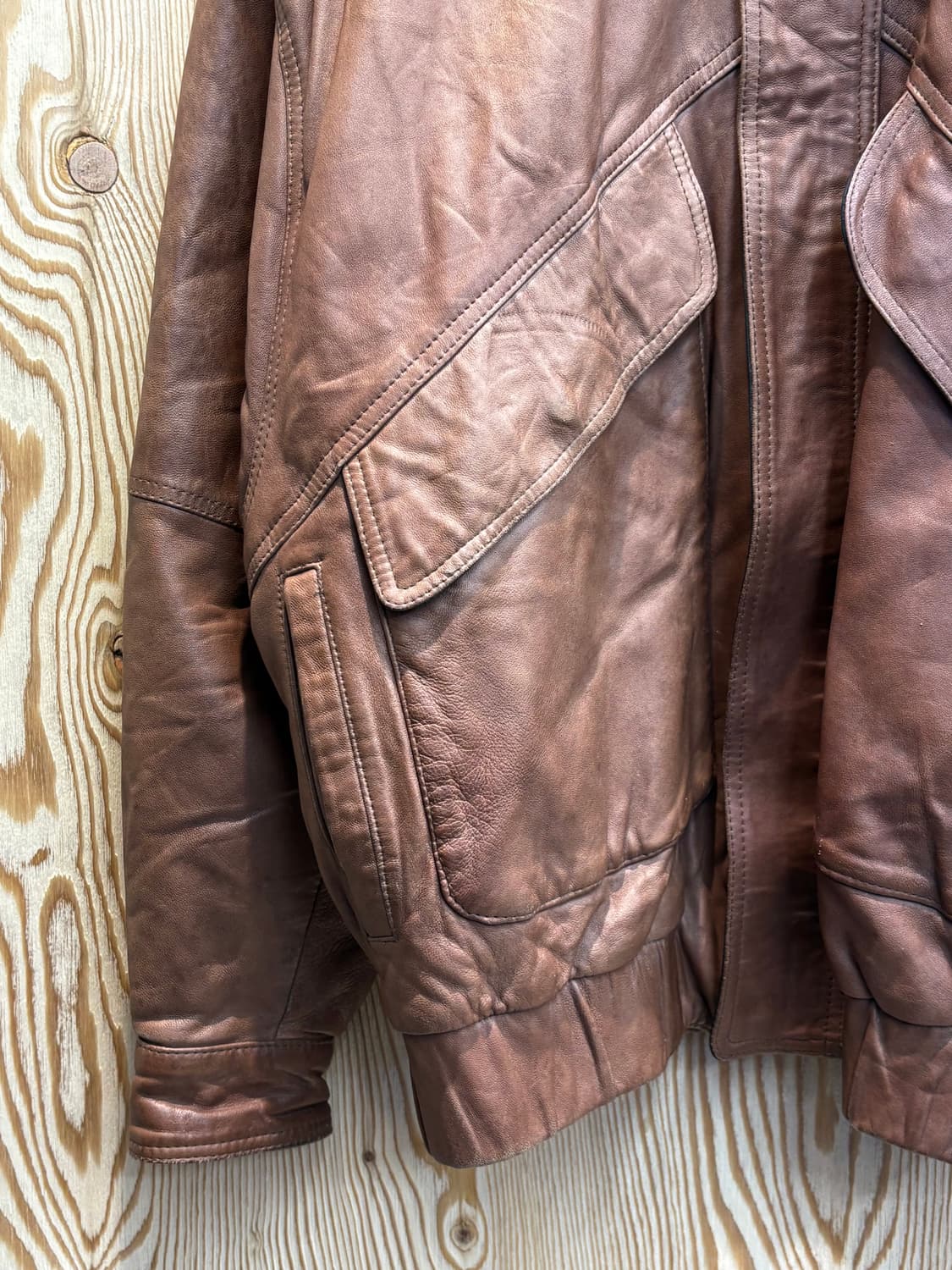 발리 레더 봄버 자켓 상품이미지2