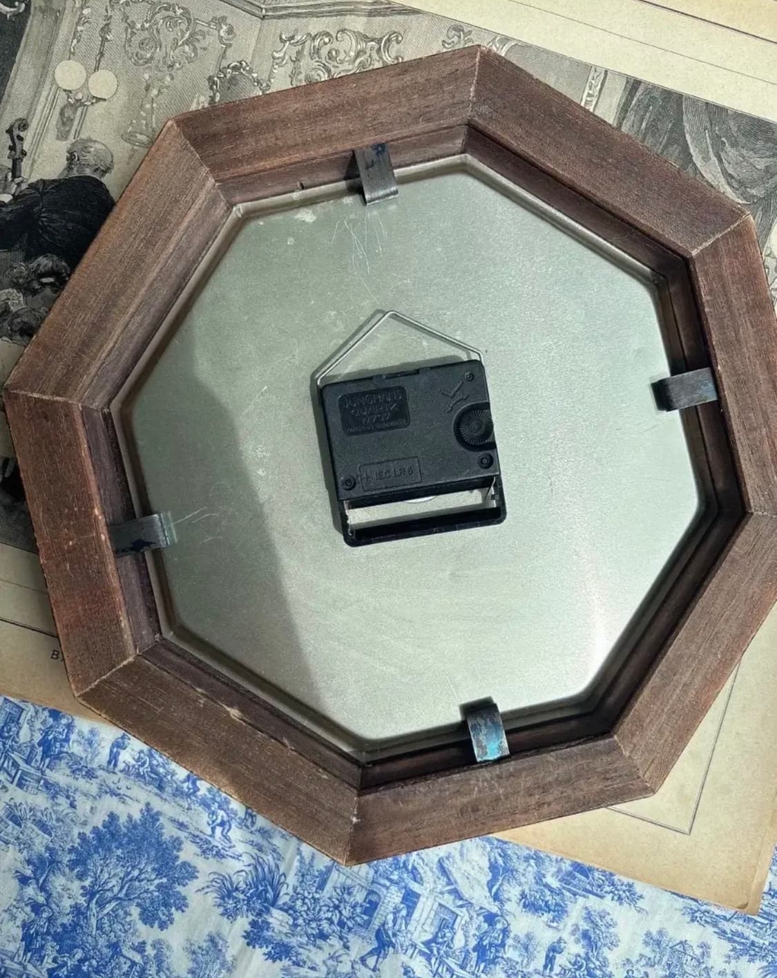 빈티지 플로럴 팔각 프레임 벽시계 상품이미지3