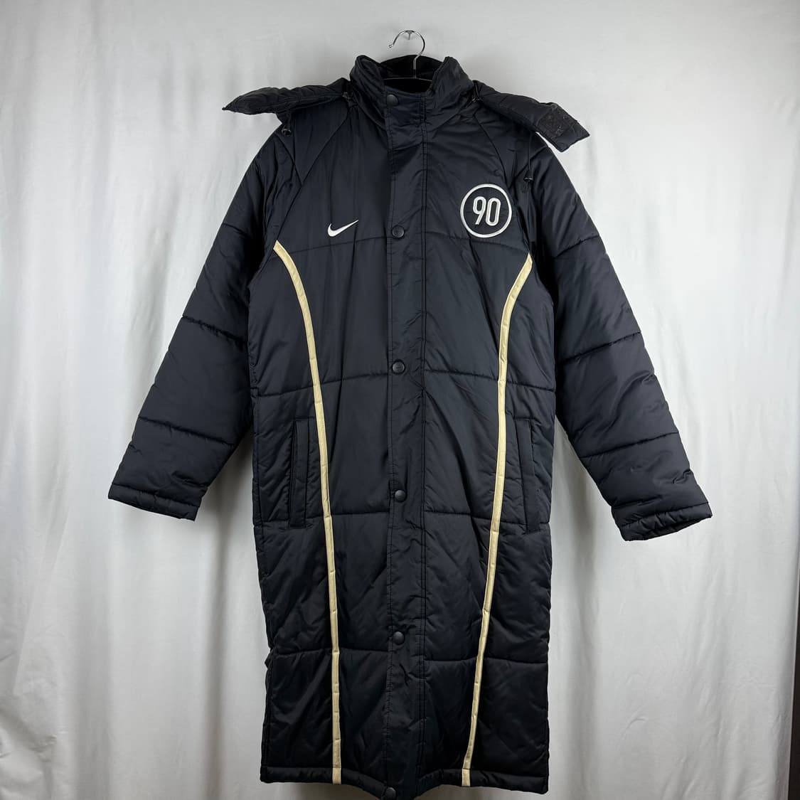 (무료배송)M) 나이키 올드스쿨 토탈90 누빔 패딩 벤치코트 블랙 상품이미지2