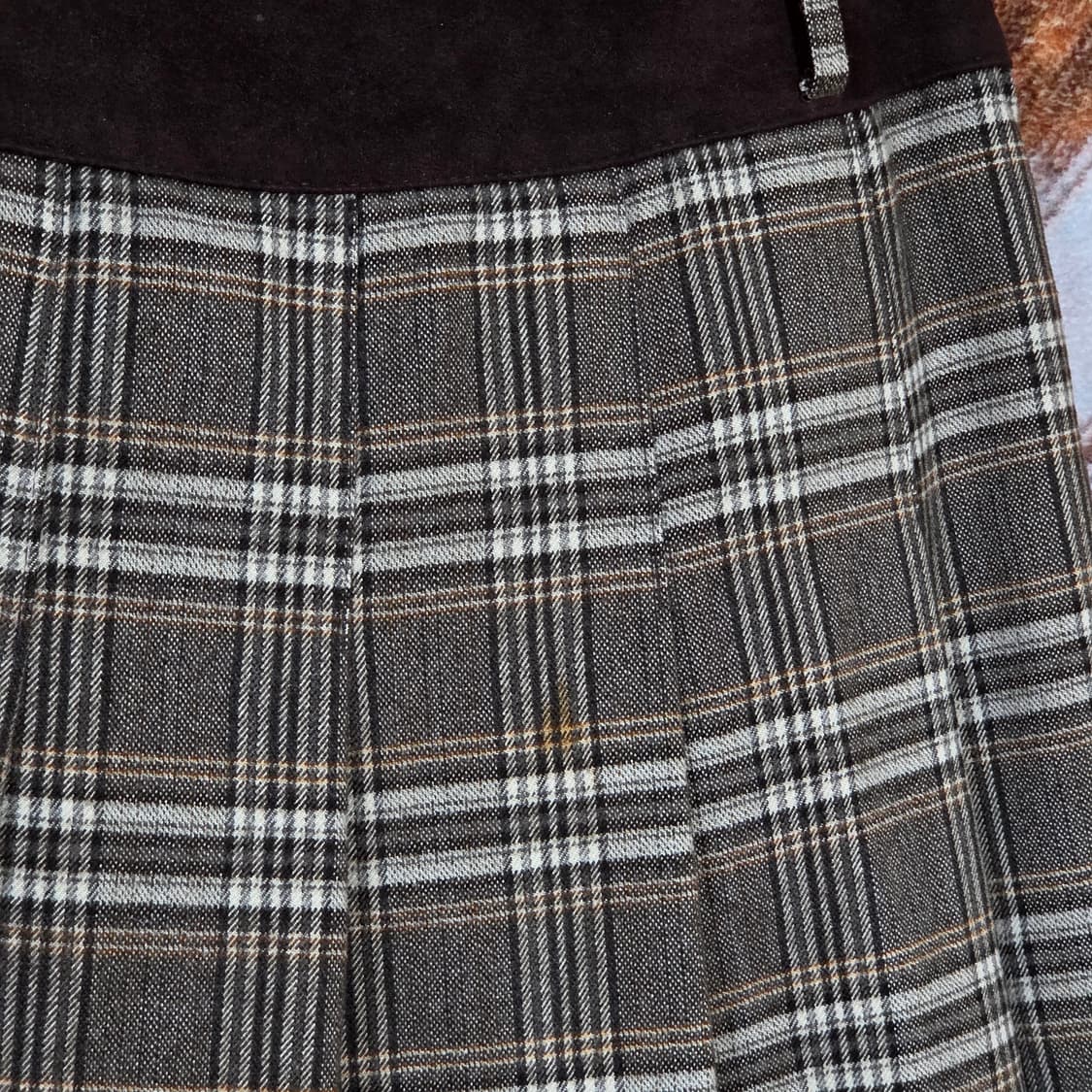 브라운 타탄체크 플리츠 미니 스커트 상품이미지5
