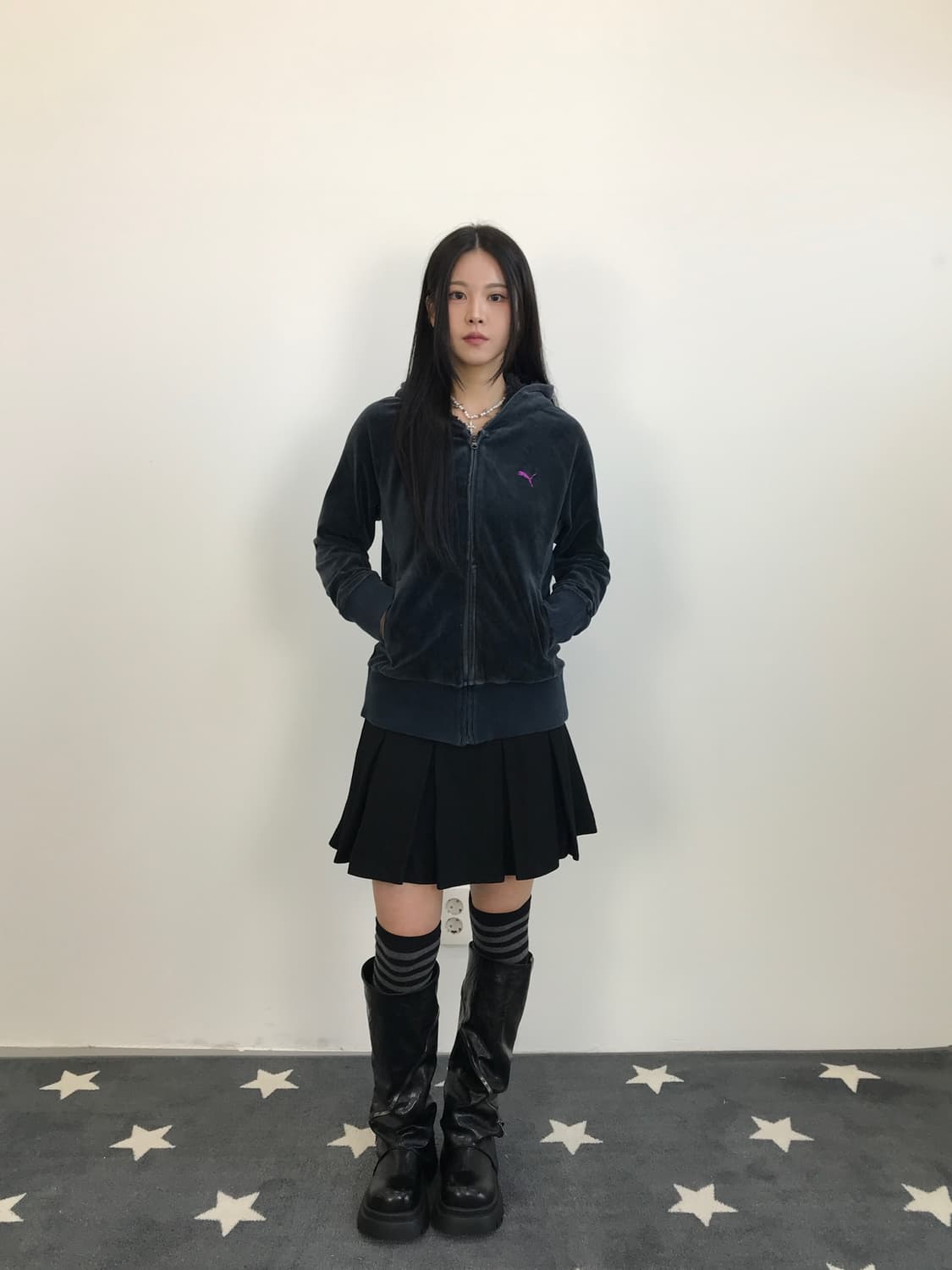 'Puma' Velour Logo Zip-Up Hoodie 상품이미지2