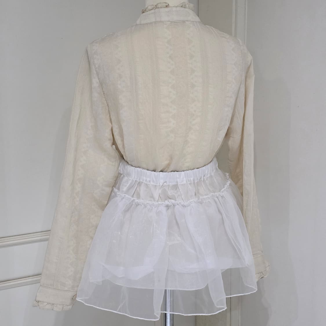 일본빈티지)아이보리 공겜여주st 모리걸 레이스 프릴 린넨 긴팔블라우스 상품이미지4