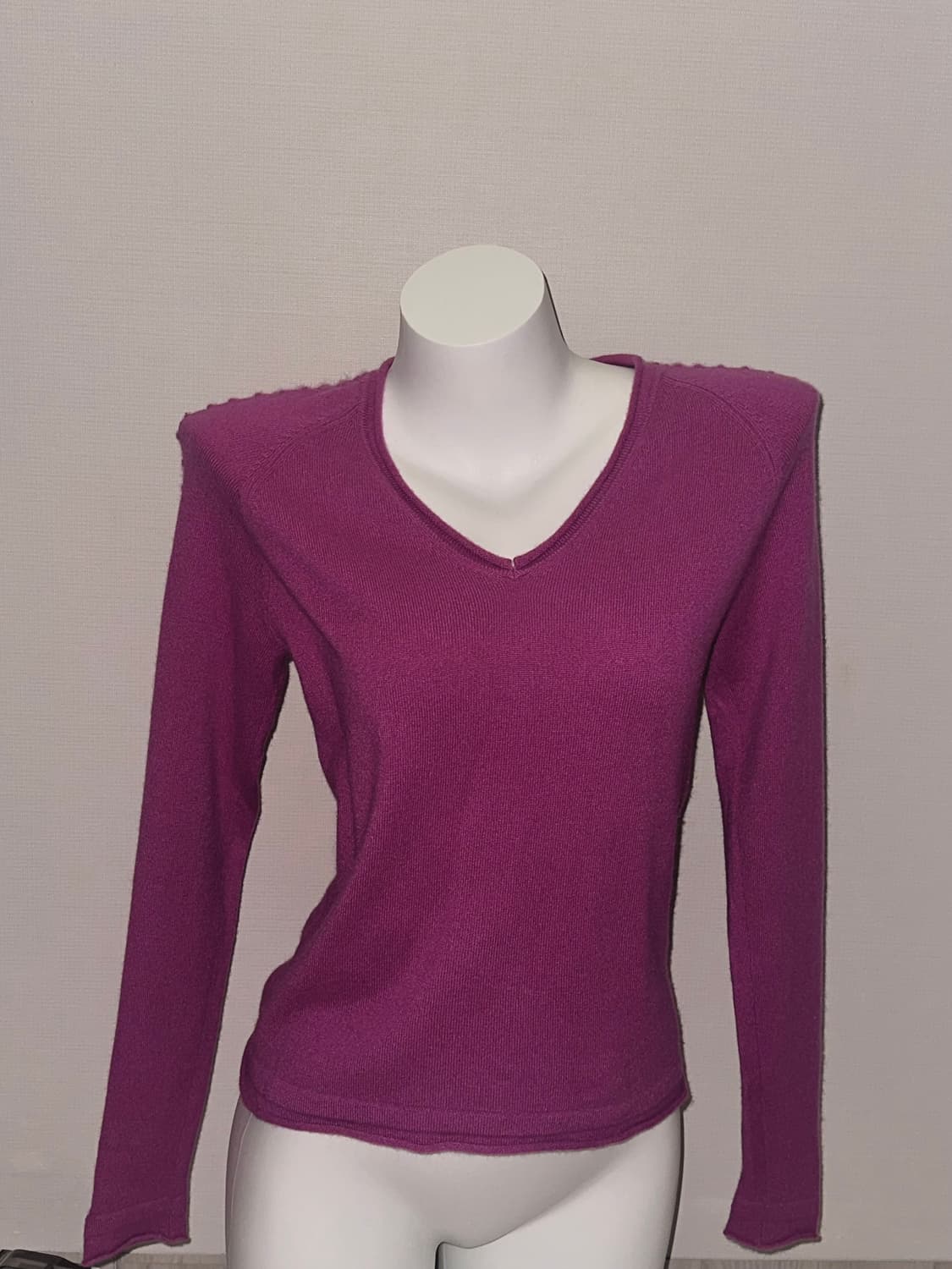 딥 퍼플 백 오픈 크로셰 펀칭 니트 상품이미지2