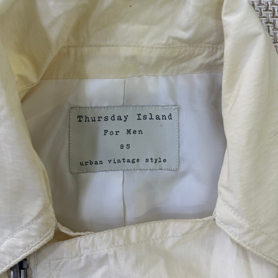 95 써스데이아일랜드 화이트 지퍼 재킷 0421D 상품이미지2