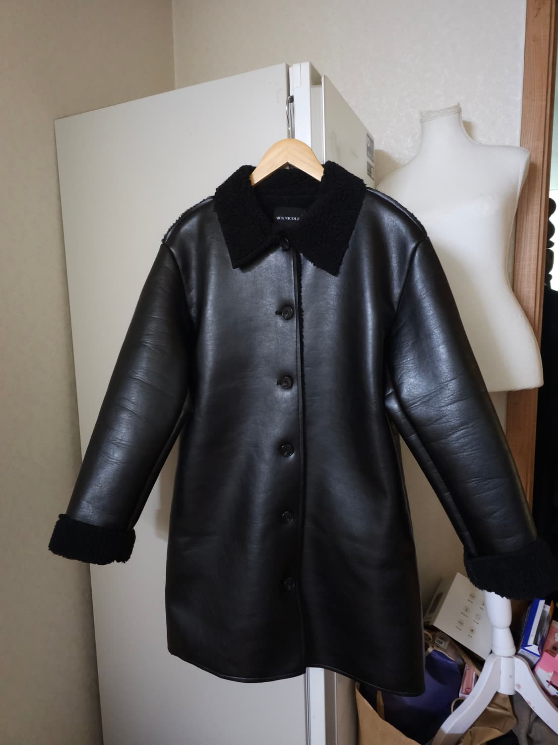 닉앤니콜 무스탕코트 상품이미지1