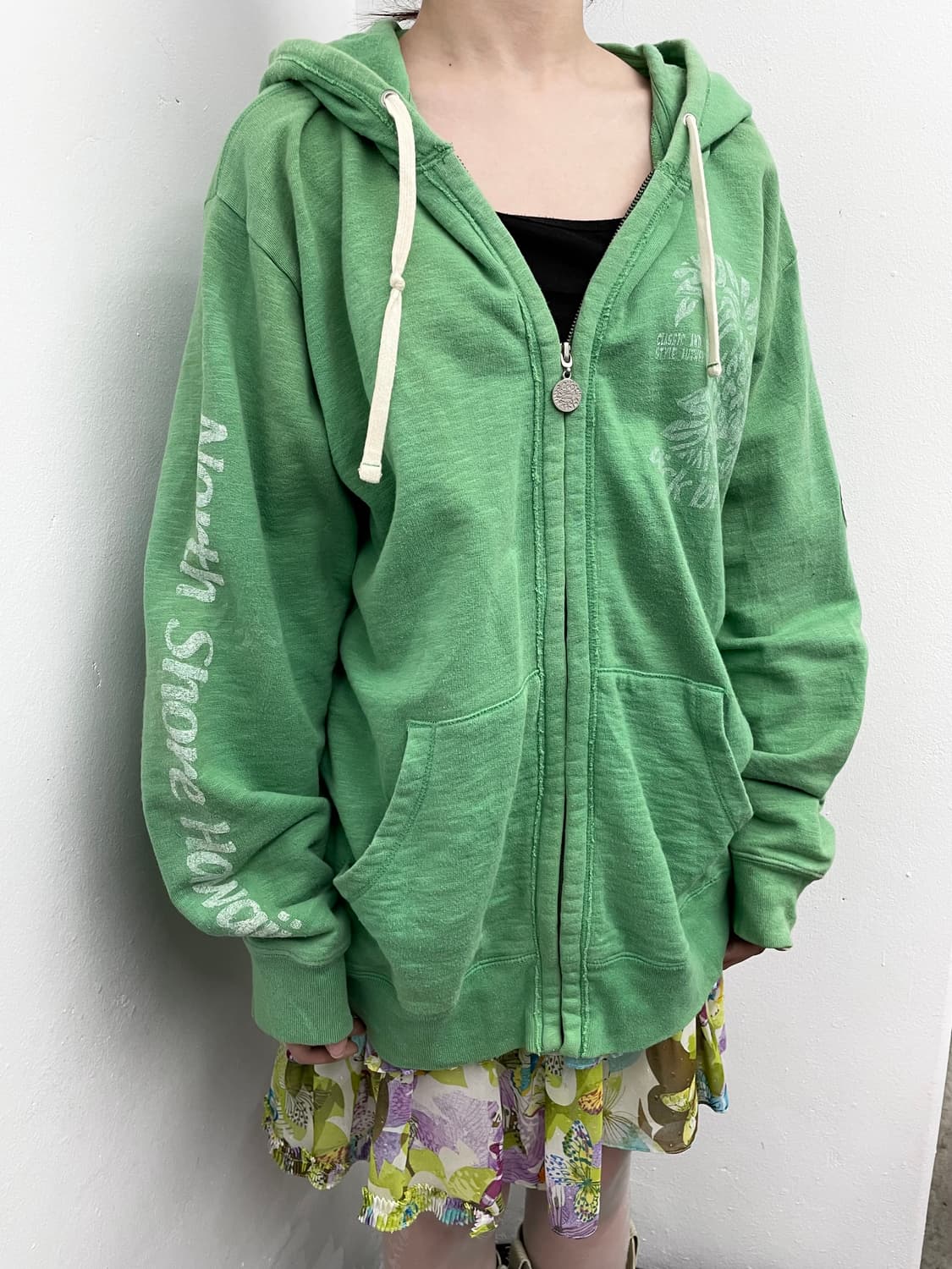 그린 워싱 레터링 루즈 헤비 후드집업 상품이미지1