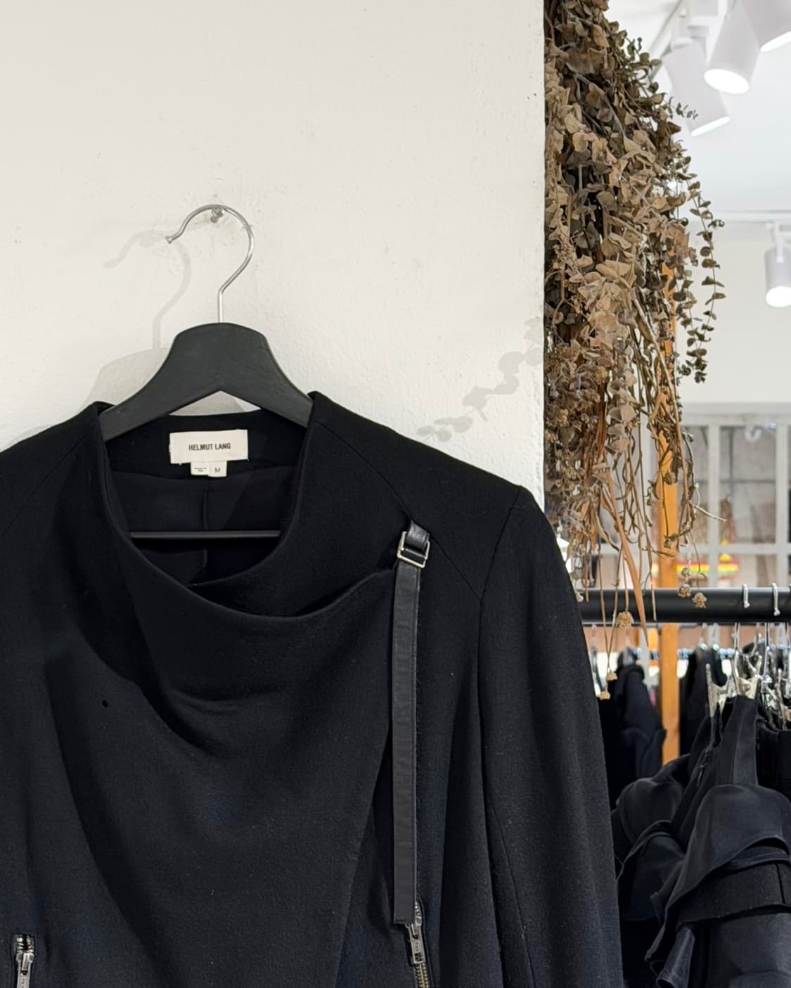 헬무트랭 블랙 울 스트랩 자켓 상품이미지3