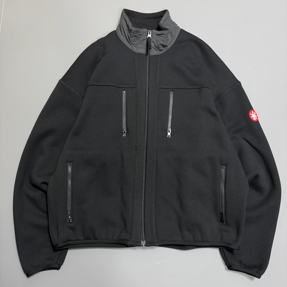 카브엠트(CAVEMPT) 21ss 블랙컬러 퓨리 백 소프트쉘 자켓 상품이미지9