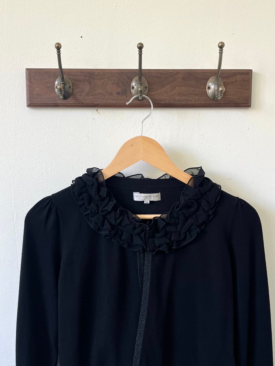 M-PREMIER 프릴 레이스 블랙 숏 가디건 상품이미지2