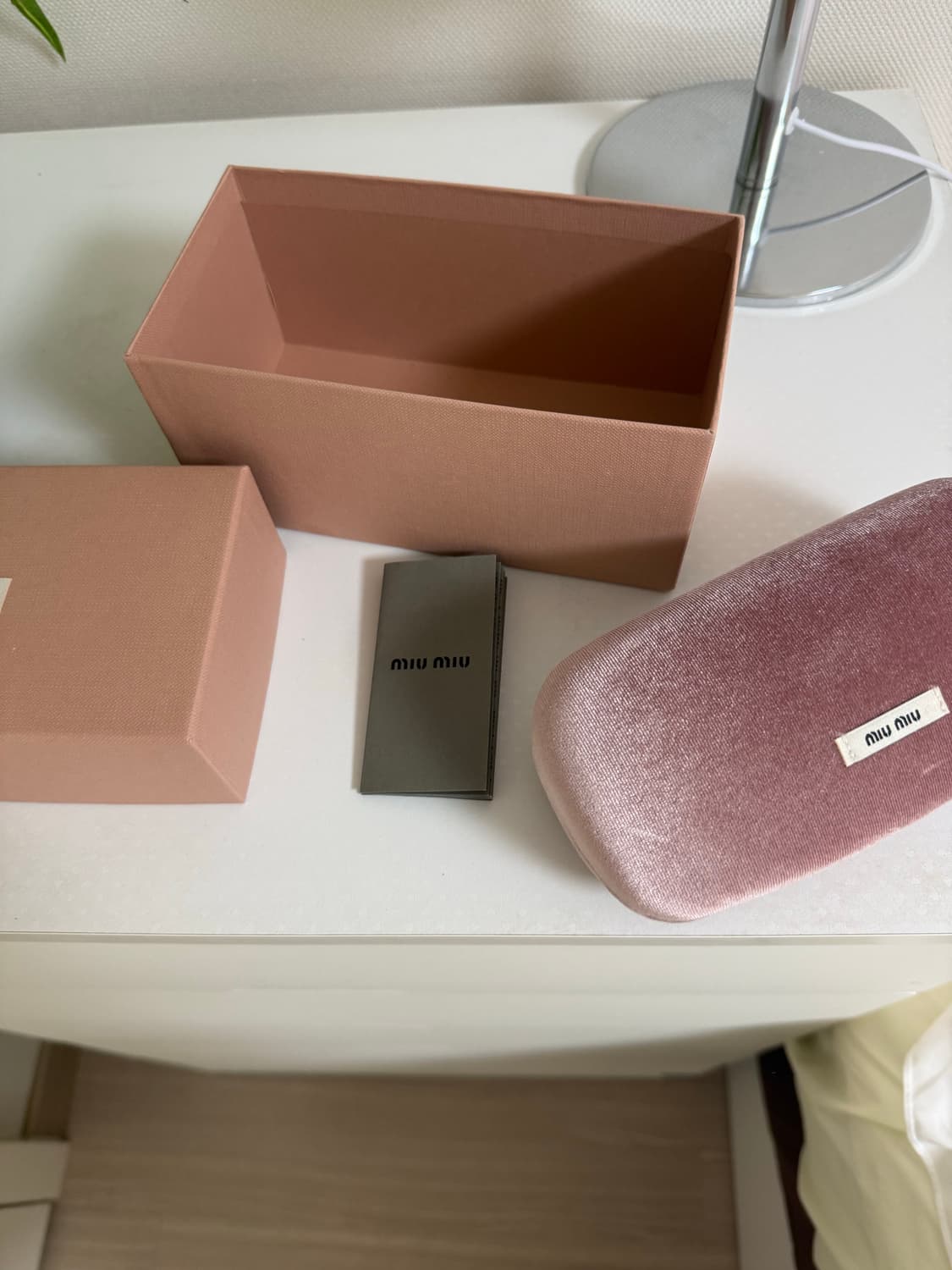 미우미우 글림스 선글라스 상품이미지2