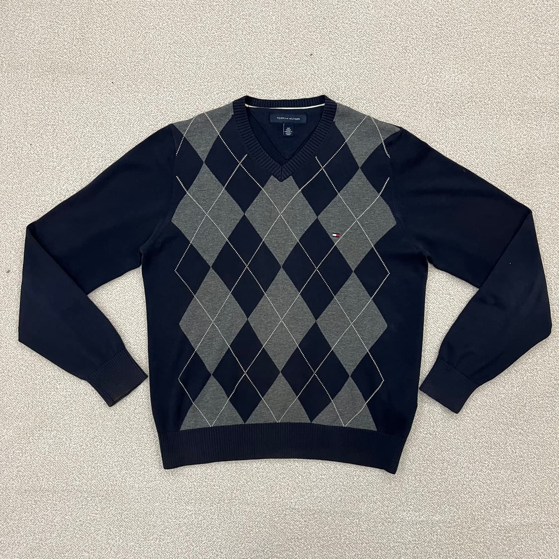 [S] 타미힐피거 아가일 체크 브이넥 니트 네이비 3938 상품이미지2
