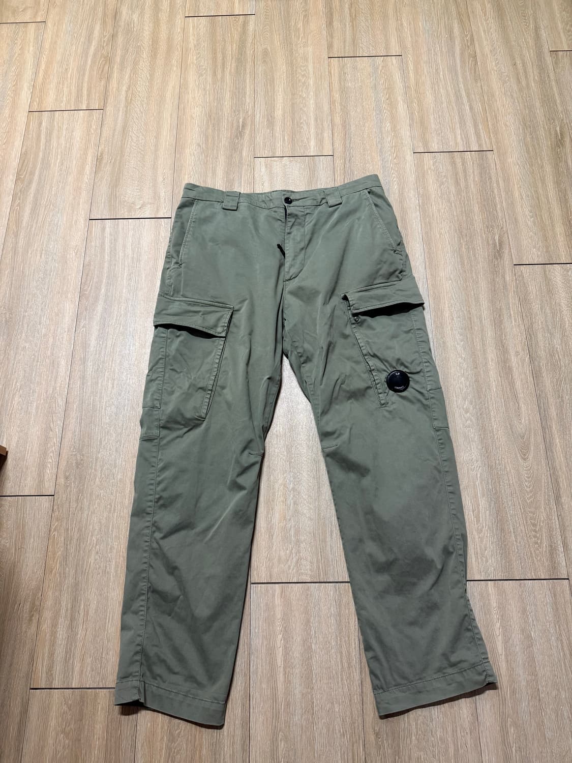 CP컴퍼니 카고팬츠 50사이즈 상태 좋음 상품이미지1