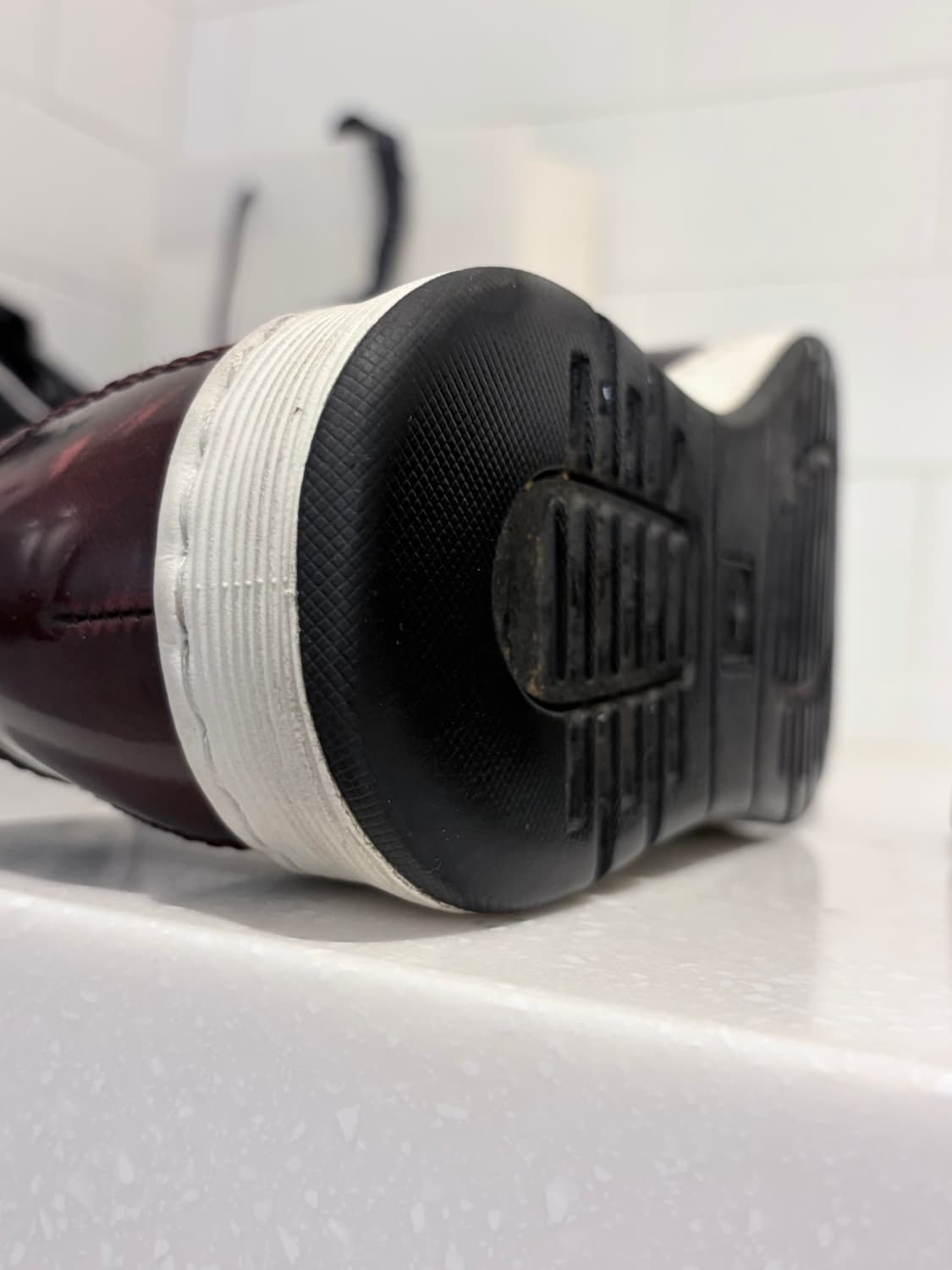 닥터마틴 에디슨(Edison) 테슬 로퍼 버건디 (UK 7 / 260) 상품이미지4