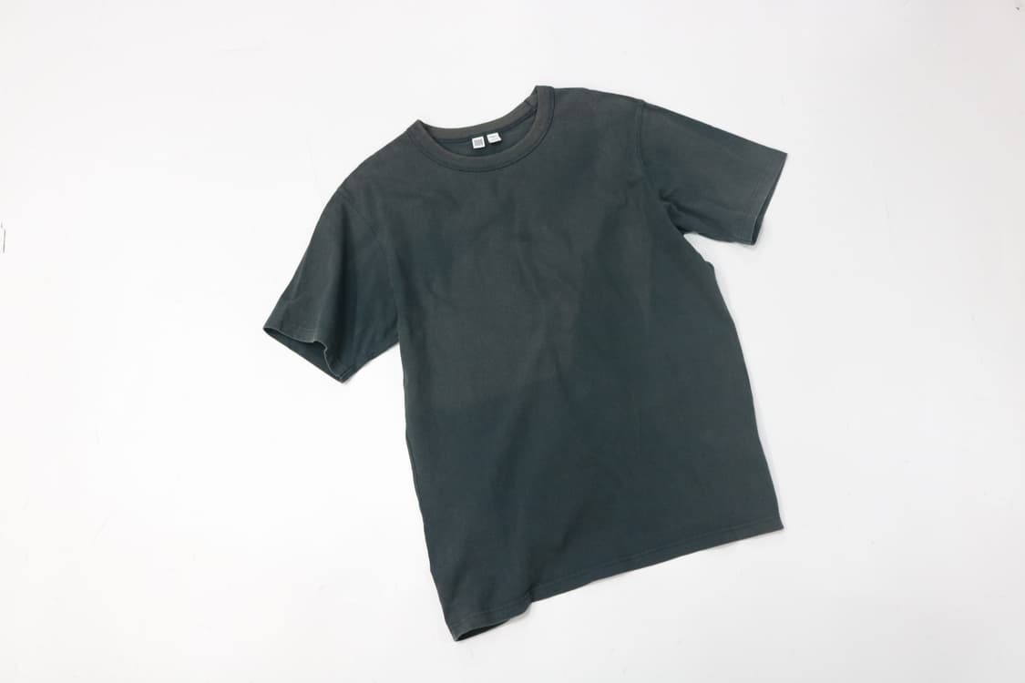 유니클로 U 크루넥 빈티지 워시드 반팔 티셔츠 다크그레이 상품이미지2