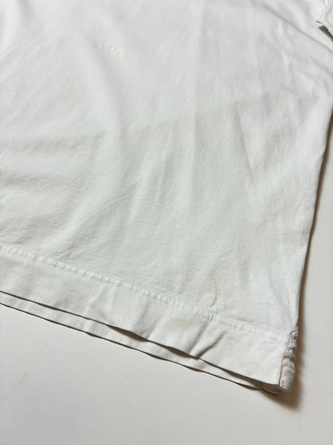 지방시 4G 자수 로고 코튼 슬림핏 반팔 티셔츠 PN9095 상품이미지4