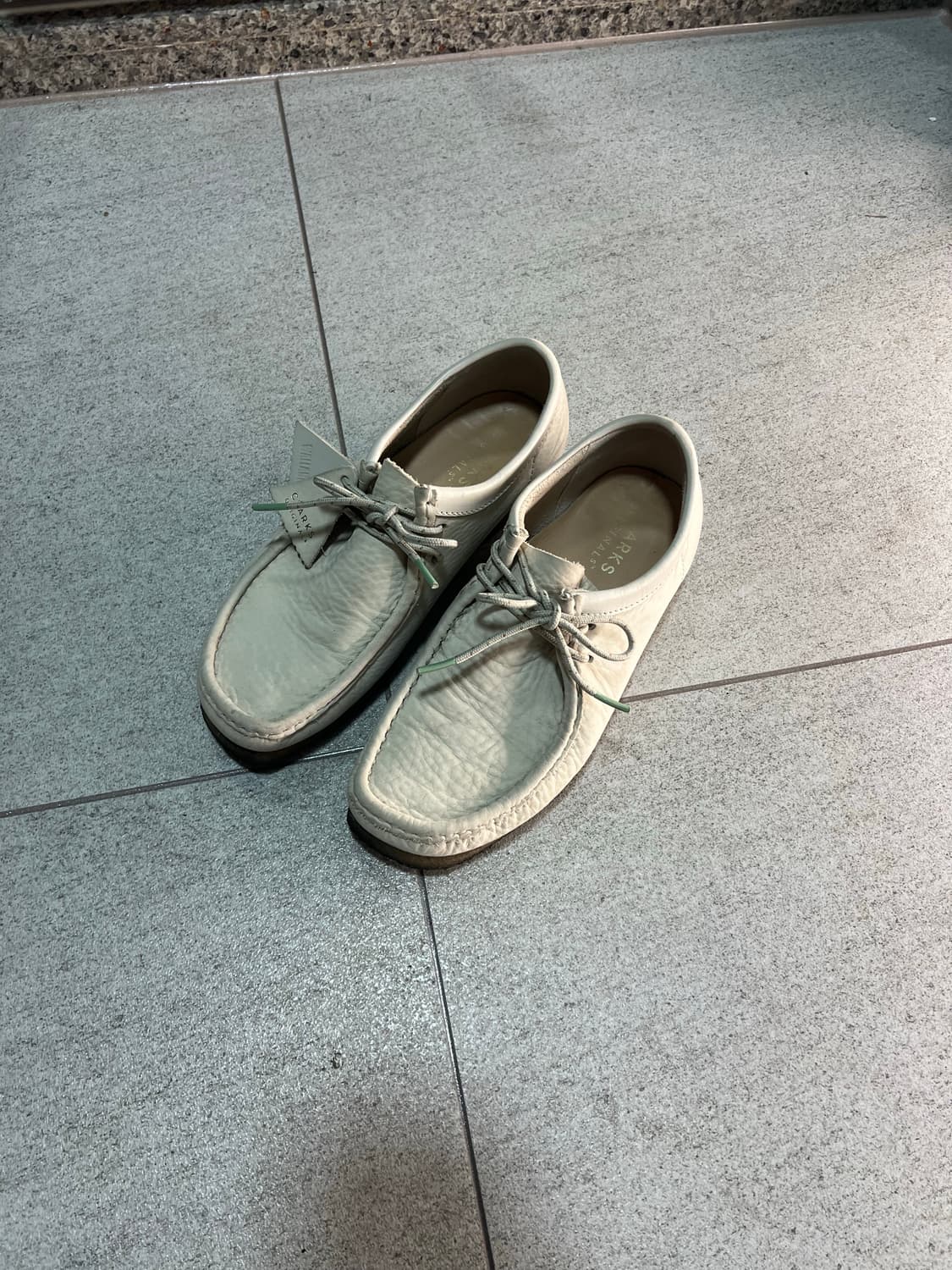 클락스 왈라비 아이보리 265 상품이미지1