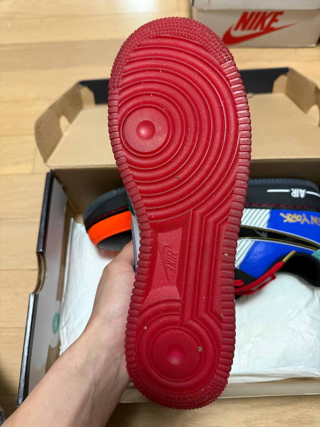 나이키 왓더 에어포스 NYC 280cm 풀구성 팝니다 민트급 상품이미지2