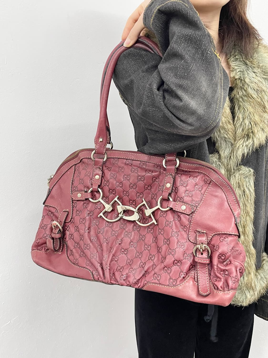 구찌 시마 홀스빗 엠보레더 보스톤백 상품이미지5