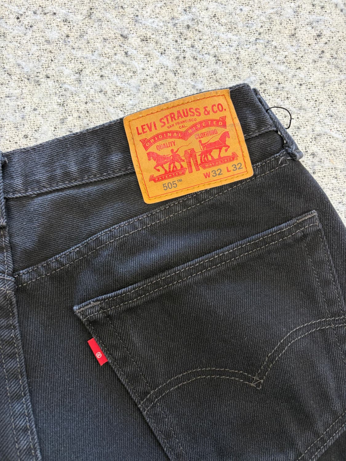 N8. 리바이스505 블랙 팬츠 상품이미지1