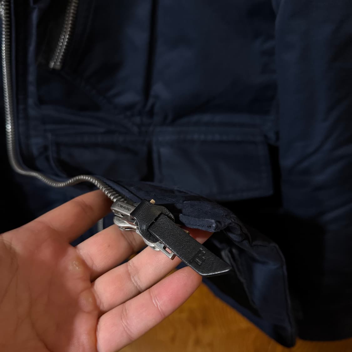 톰포드 퍼 패딩 코트 판매 합니다. 상품이미지4