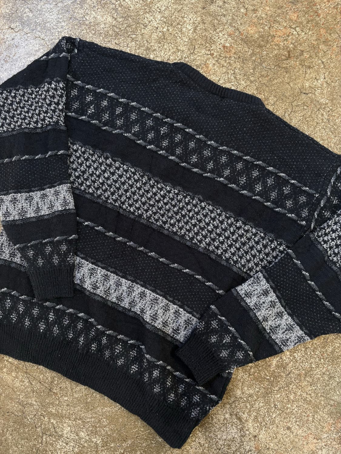 Revu Reunion 블랙 스웨터 상품이미지3