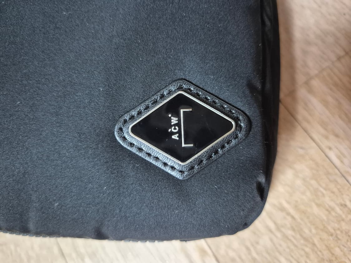 어콜드월 롬버스 홀스터백 상품이미지4