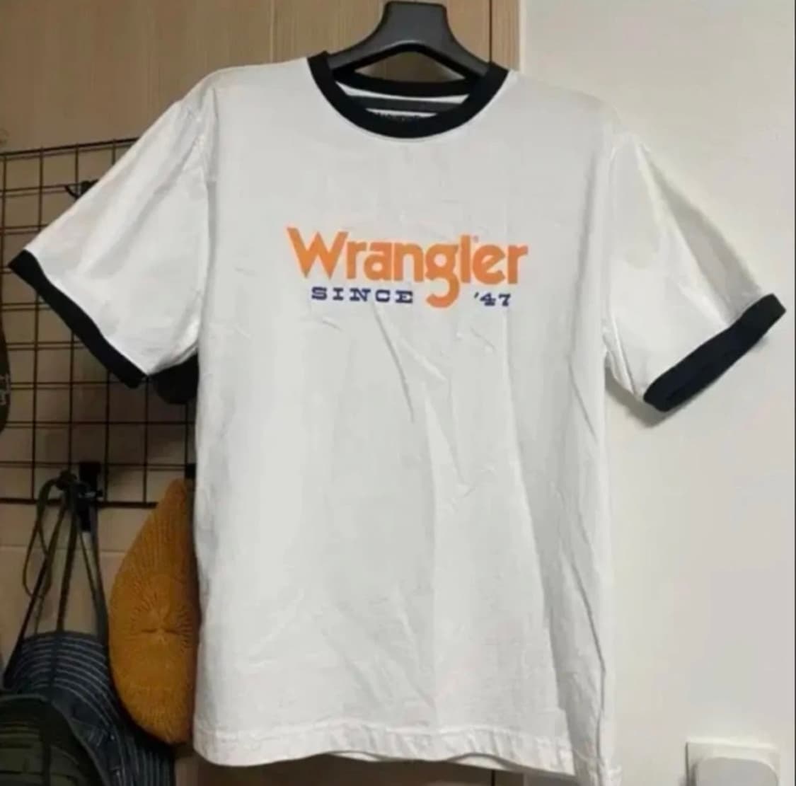 (M)랭글러 스탠다드 링거 피그먼트 반팔티셔츠 화이트 상품이미지1