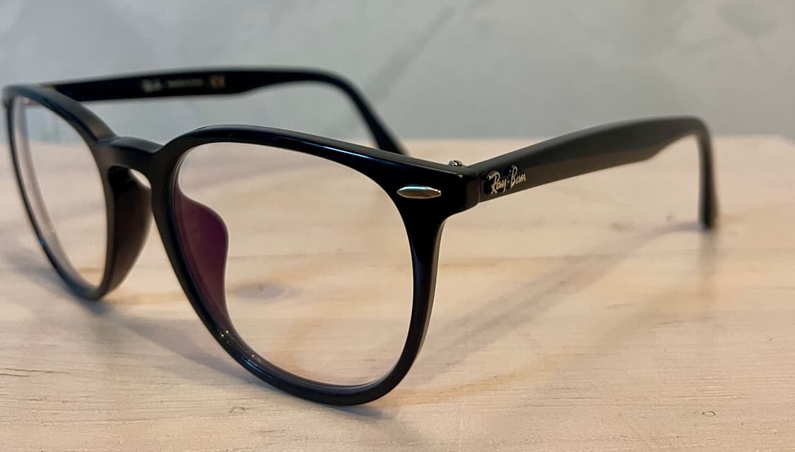 Rayban레이밴 블랙 유광 뿔테 안경 (아시안핏/52사이즈) 상품이미지1