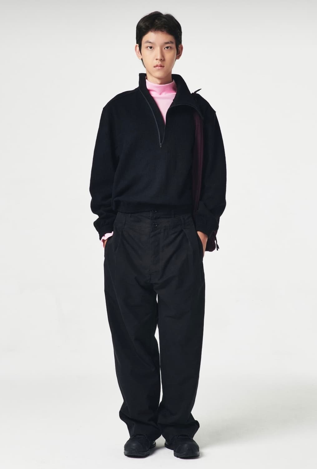 누마레 EE 커브드 하프 집업 블랙 M 상품이미지1