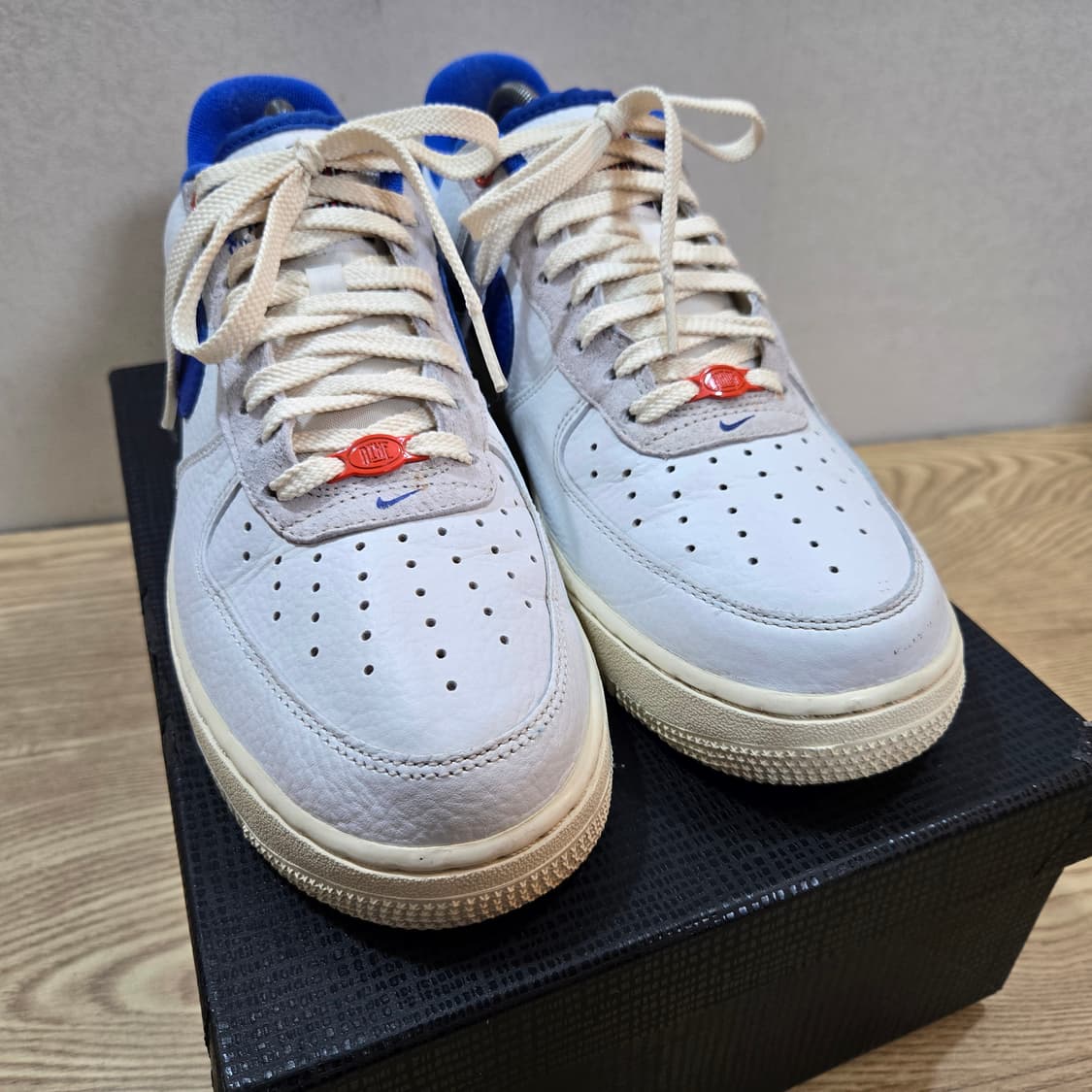 270 나이키 에어포스1 로우 빈티지 화이트 블루 상품이미지5