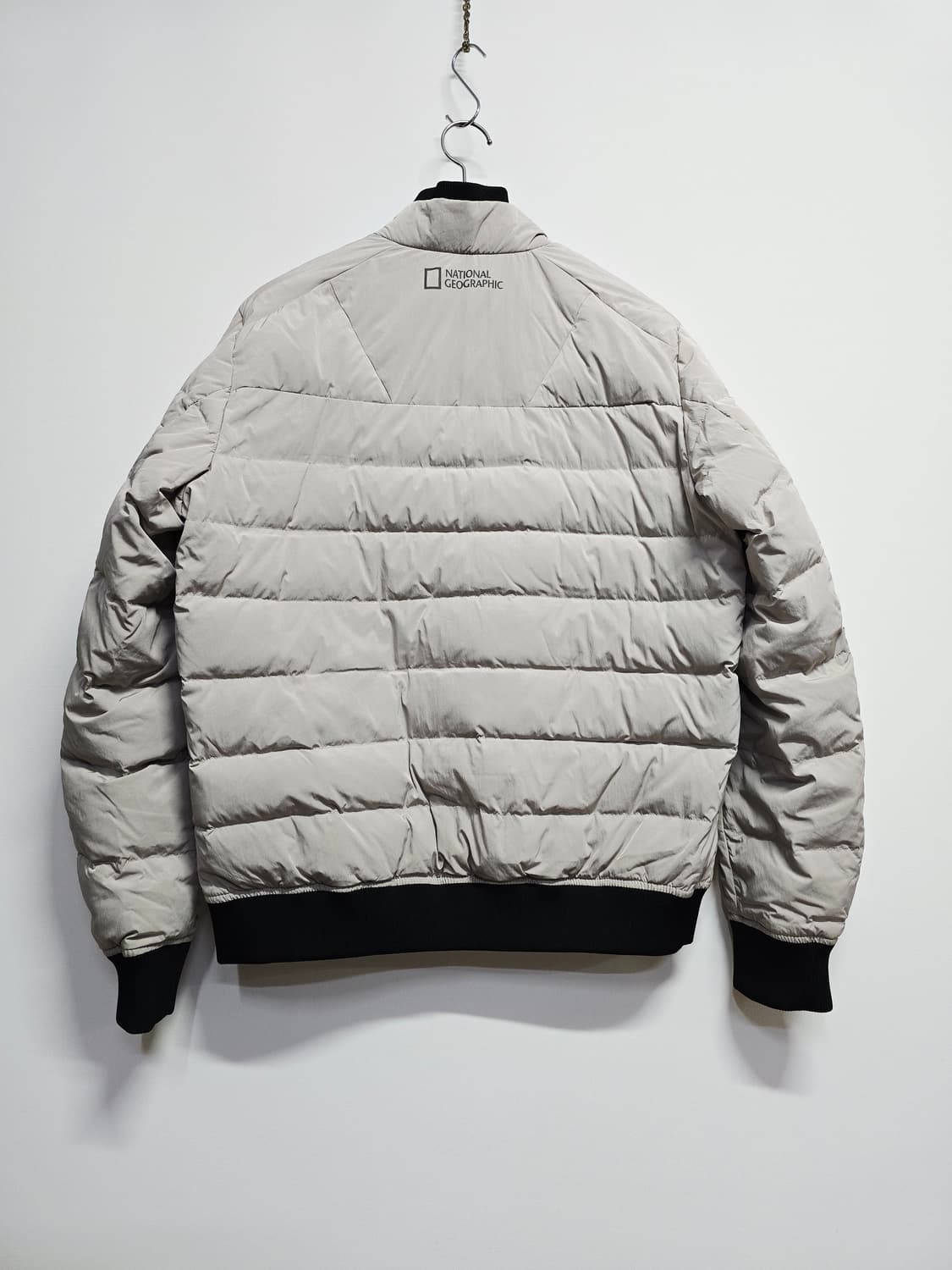 내셔널지오그래픽 패딩 점퍼 라이트베이지 상품이미지4
