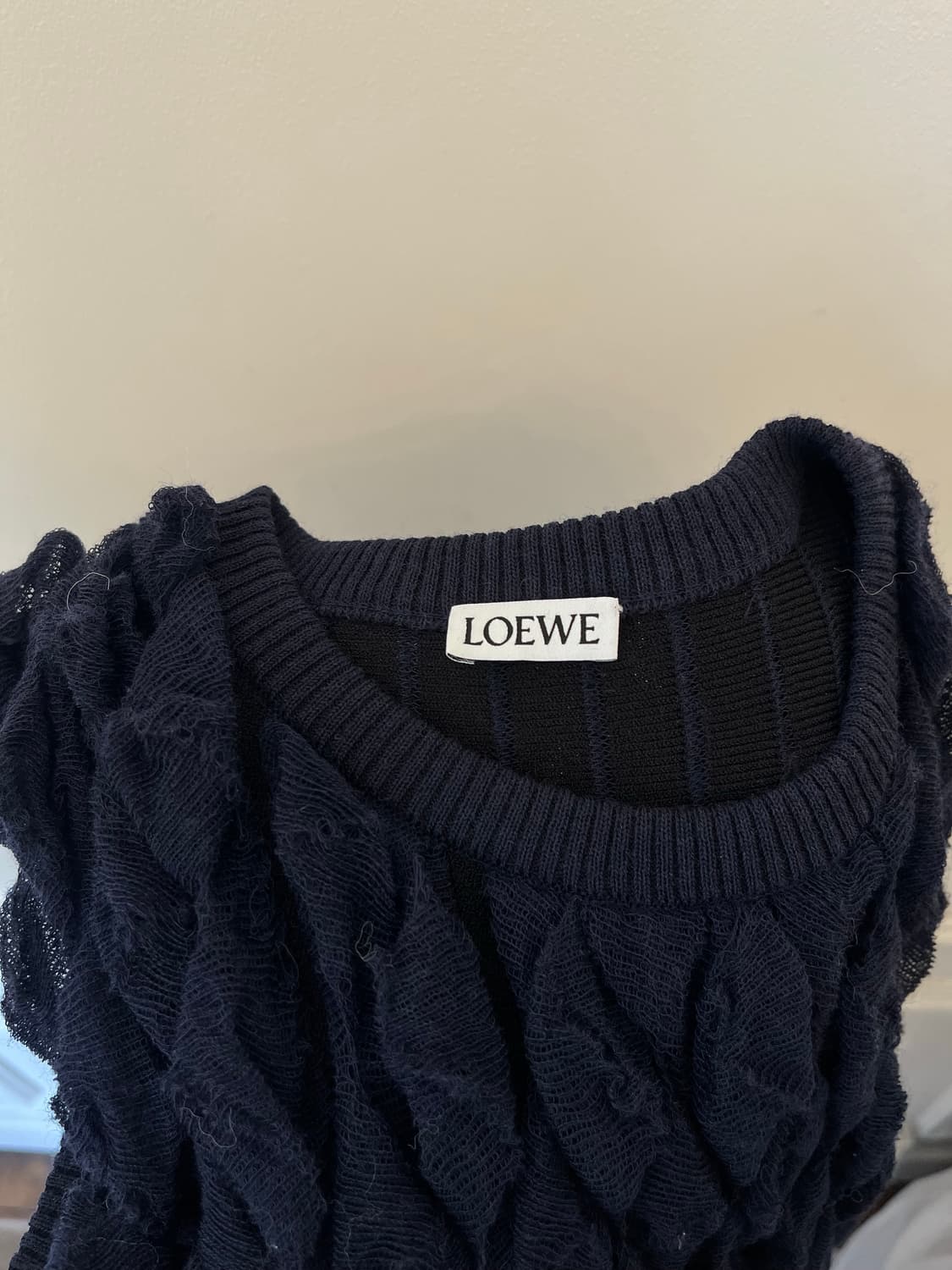 로에베 크링클 니트 슬리브리스 상품이미지4