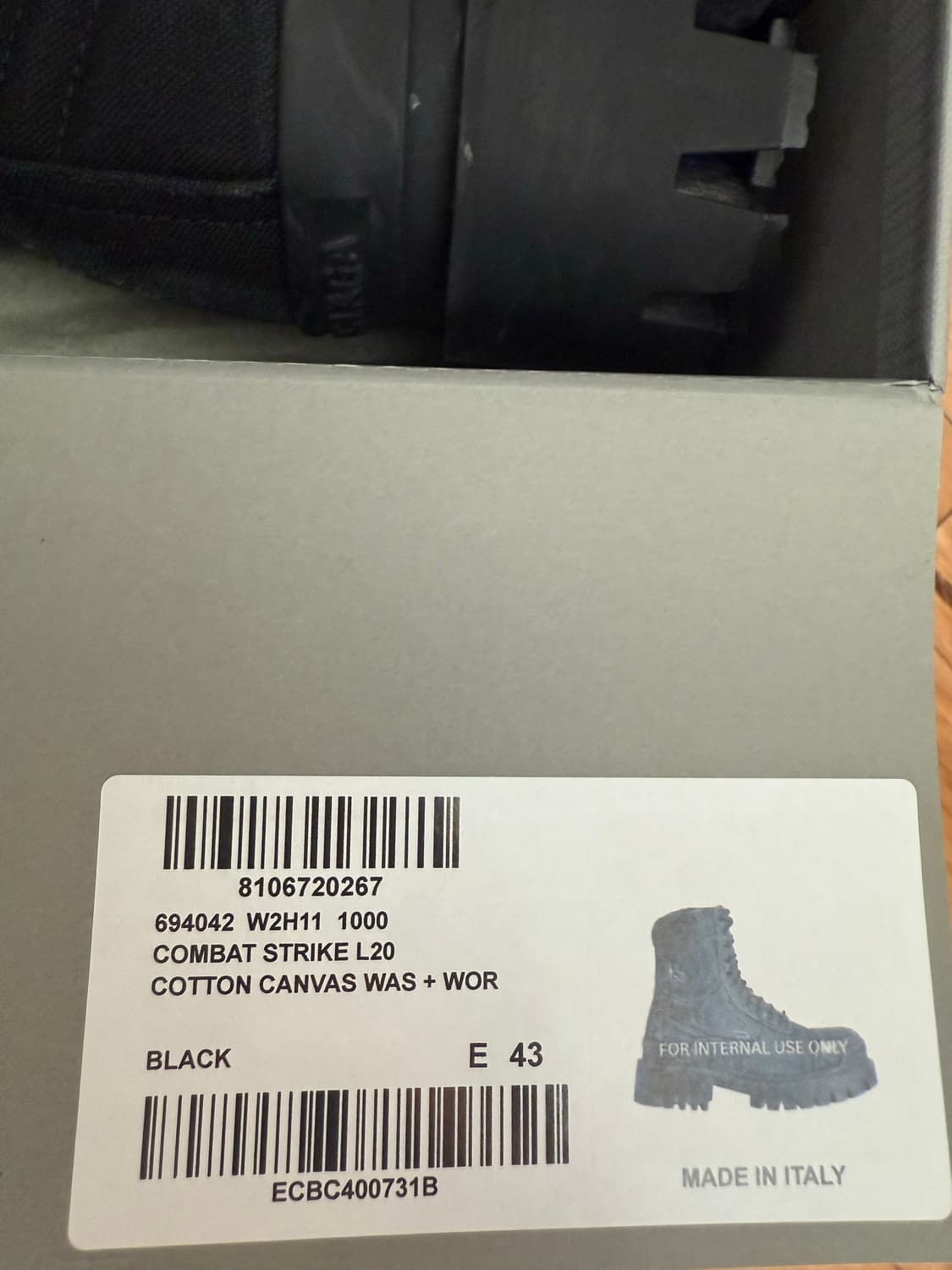 [43] 발렌시아가 컴뱃 스트라이크 부츠 상품이미지2