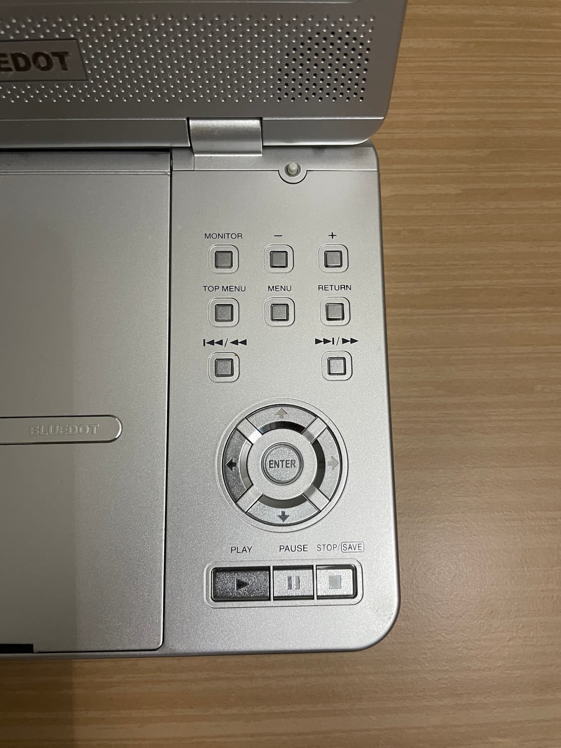 블루닷 BDP-1720AS 포터블 DVD플레이어 상품이미지3