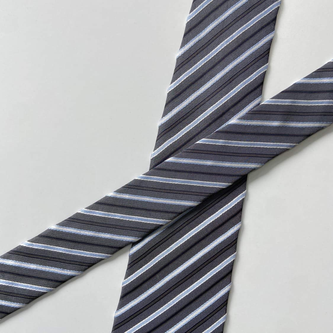 펜디(FENDI) 신형라벨 명품 정품 넥타이 상품이미지4