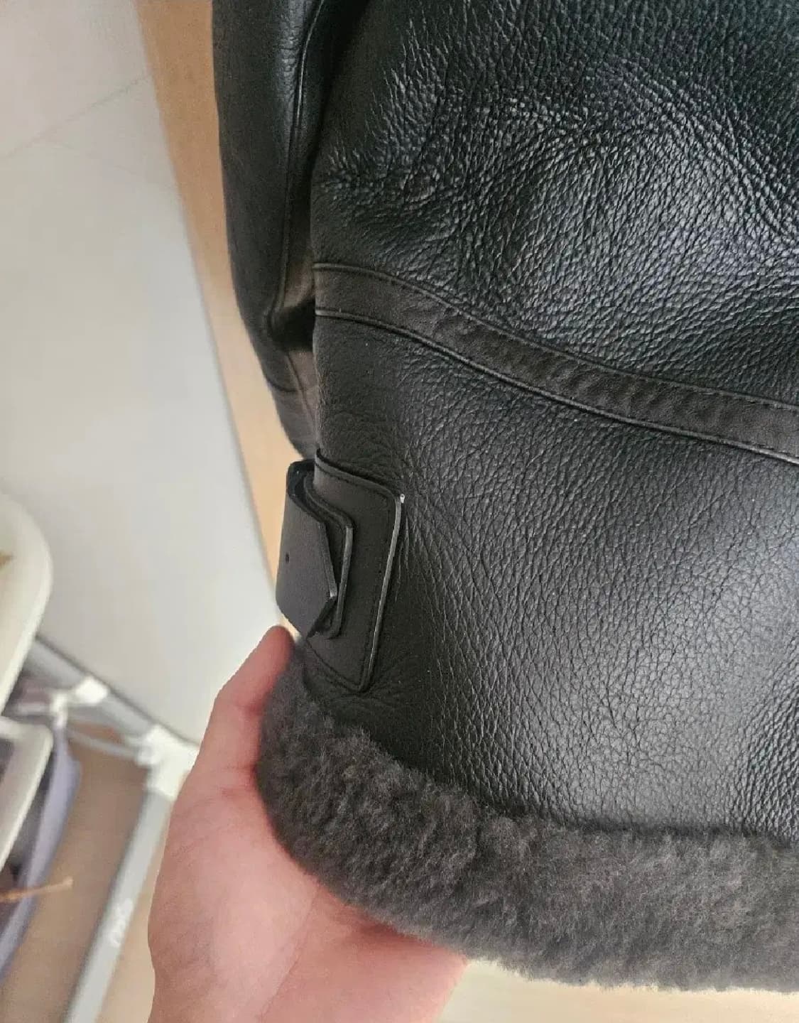 포커페이스 리얼무스탕 차콜 48 상품이미지3