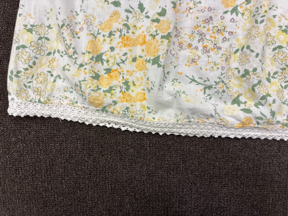 OS)Japanese vintage 여성 꽃 펀칭 디테일 플라워 나시 원 상품이미지5