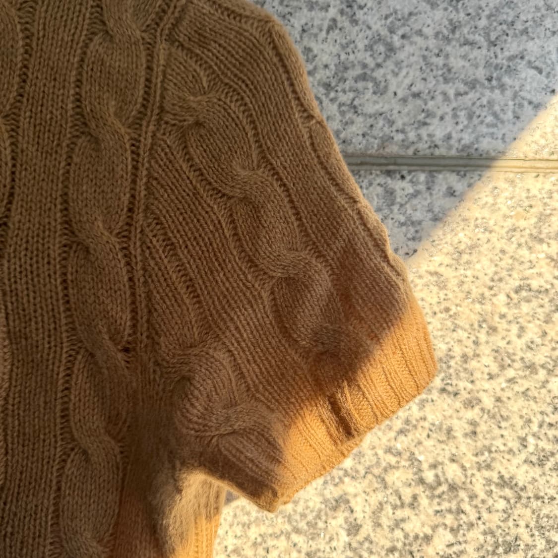 폴로 로고 포켓 반팔 케이블 니트 상품이미지6