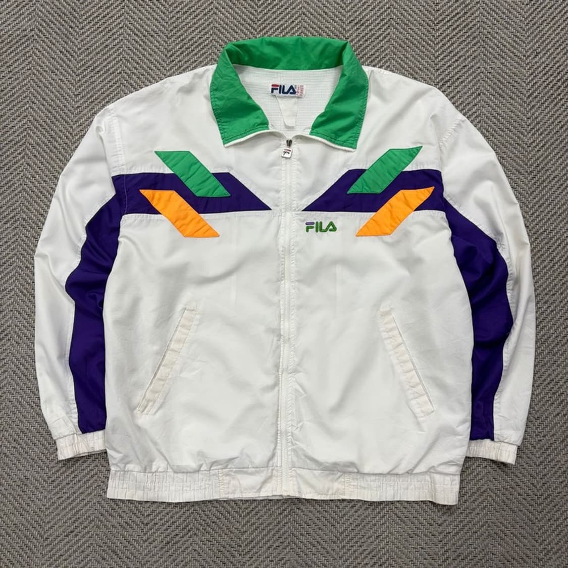 휠라 올드스쿨 배색 바람막이 v2021 상품이미지1