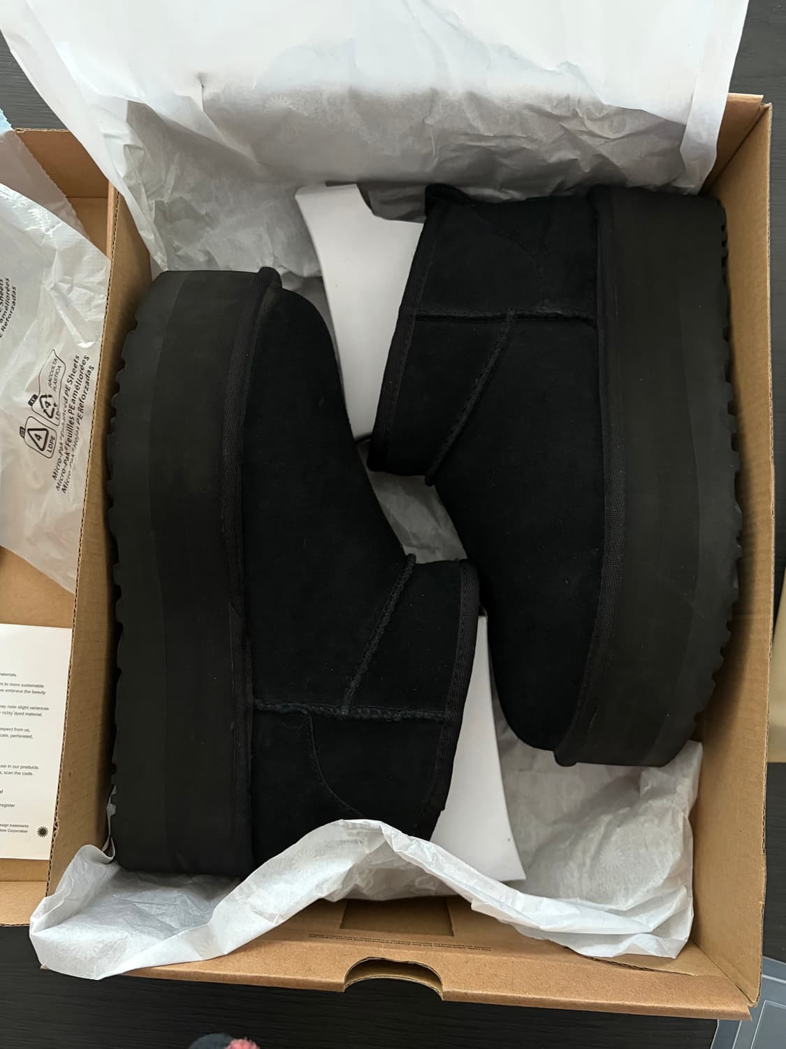 어그 클래식 울트라 미니 플랫폼 부츠 블랙 230 상품이미지2