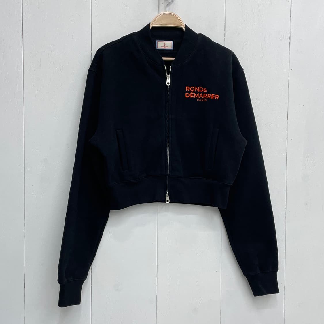 론앤디마리 볼드 로고 자수 투웨이 스웻 크롭 블루종 상품이미지2