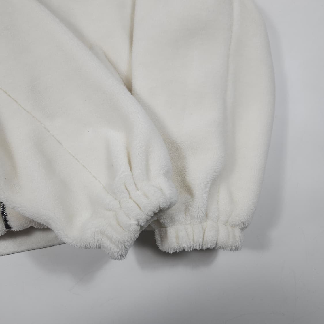 라이프워크 화이트 후리스 상품이미지5