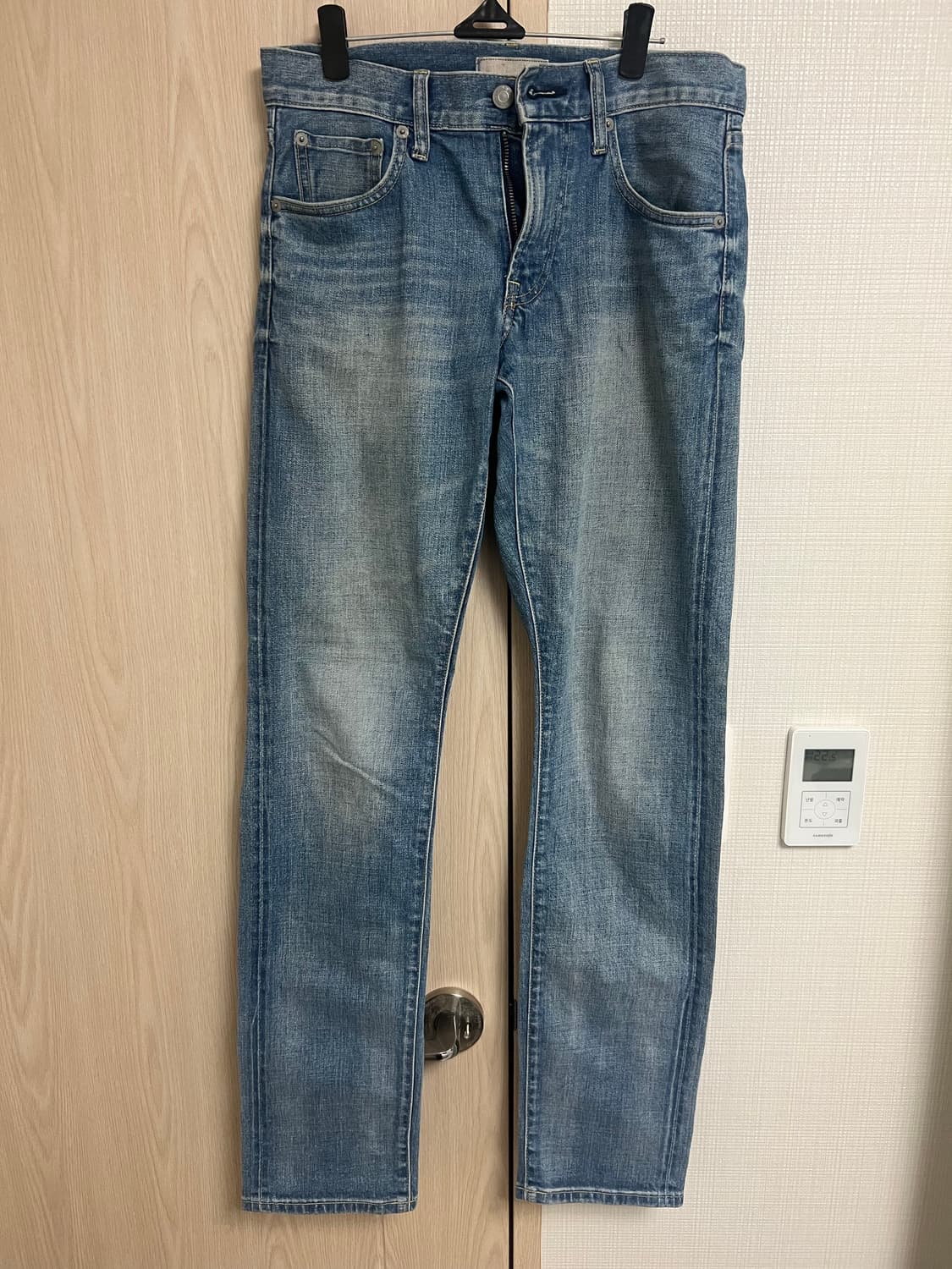 유니클로 워싱 슬림피트 스트레치 셀비지진/71 상품이미지1