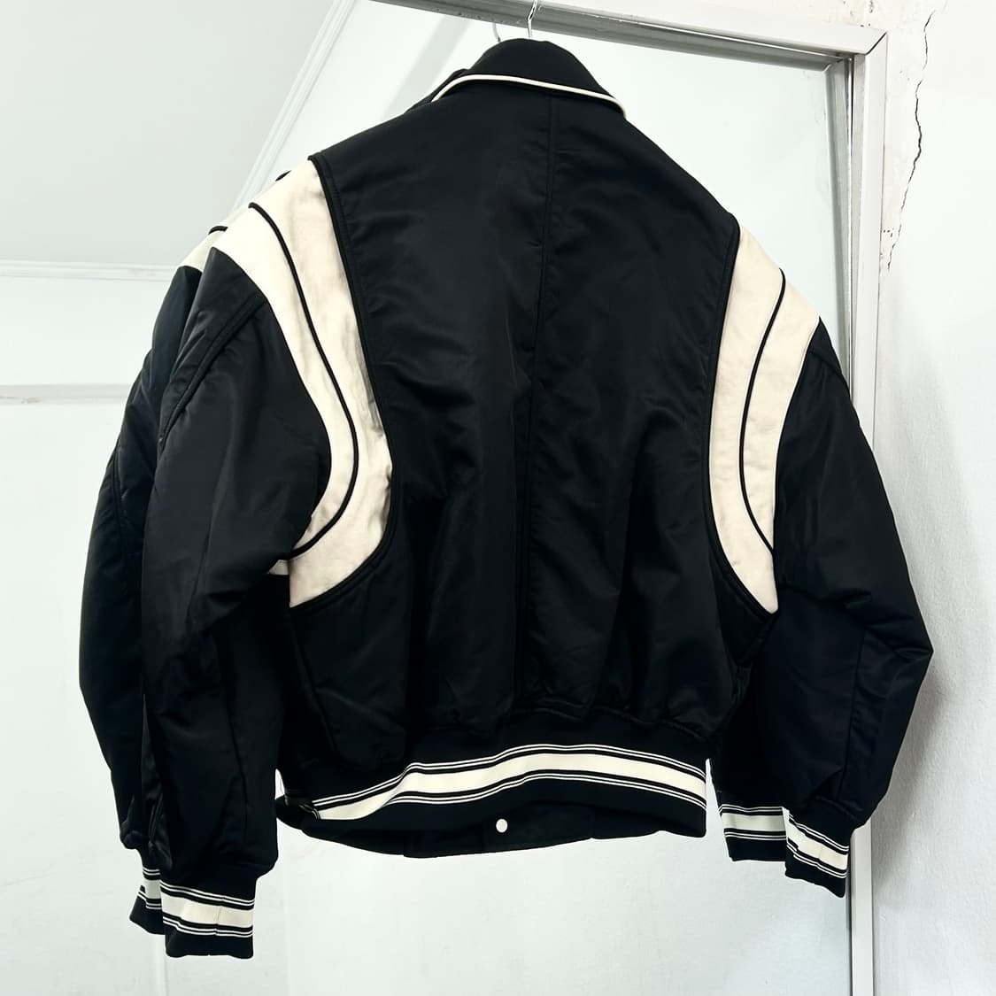 질스튜어트 24SS 바시티 자켓 상품이미지7